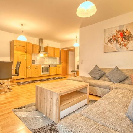 Zeller City Apt Aydin - By Alpen Apartments Цел ам Зее Екстериор снимка