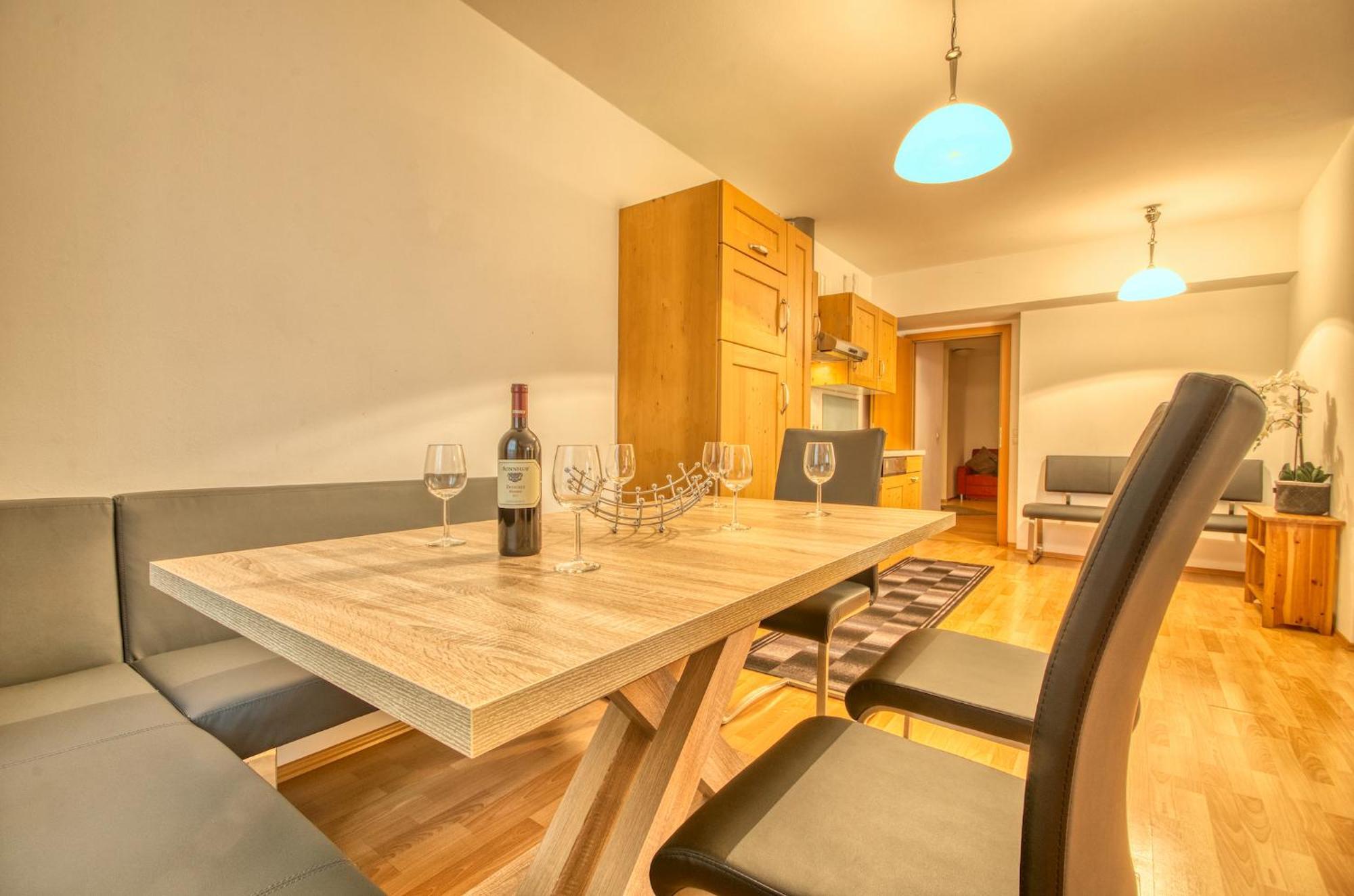 Zeller City Apt Aydin - By Alpen Apartments Цел ам Зее Екстериор снимка